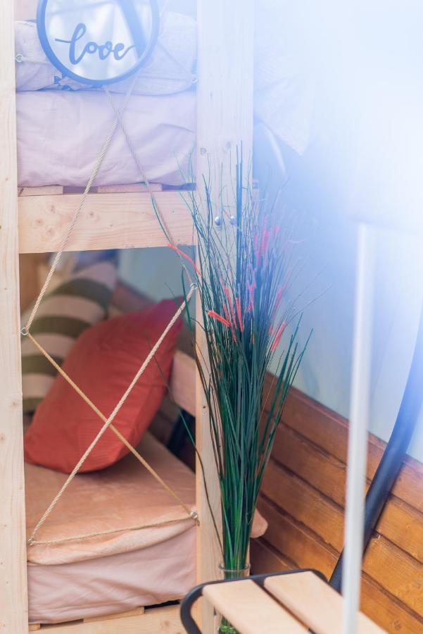 Dragonfly Gardens - The Wagons Luxury tent *